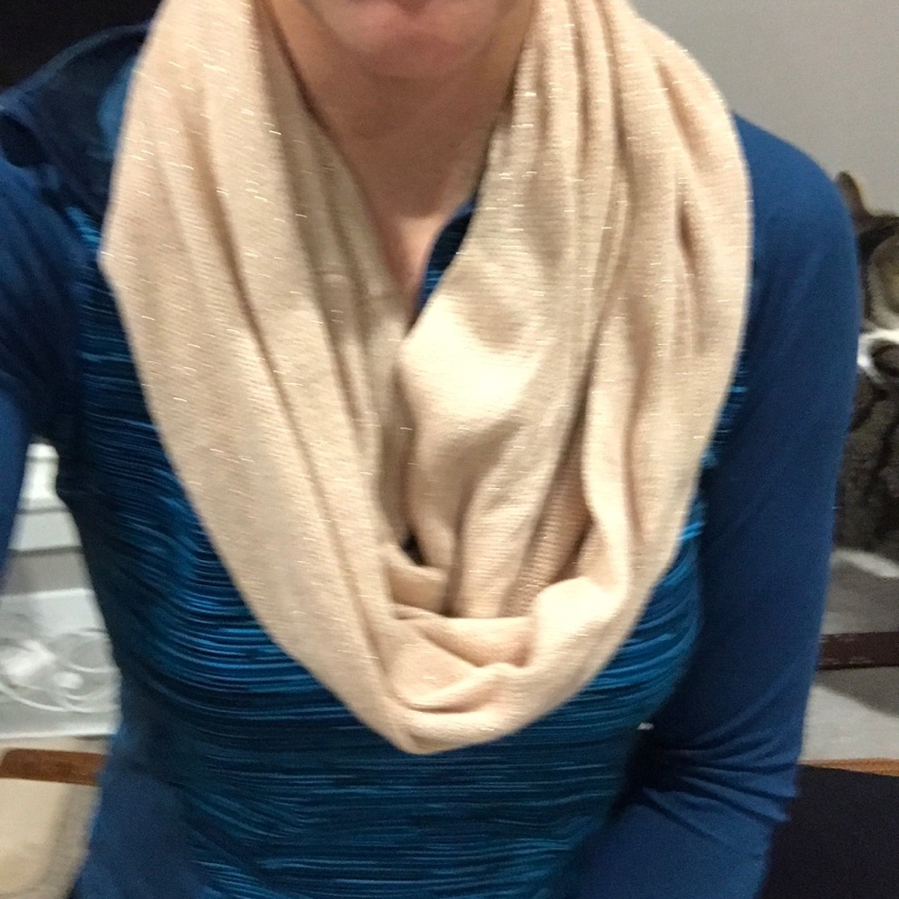 Infinity Scarf - Picture 3 of 4